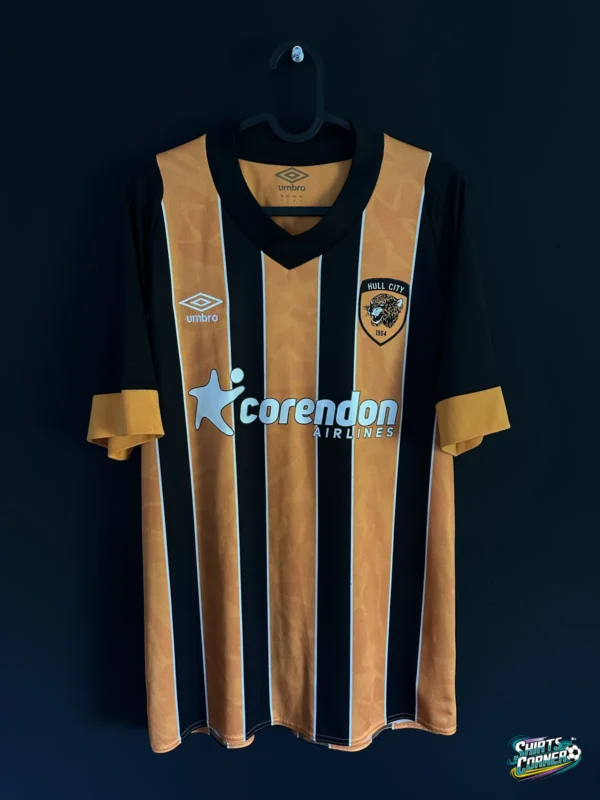Hull City 2022/23 domowa Umbro, front